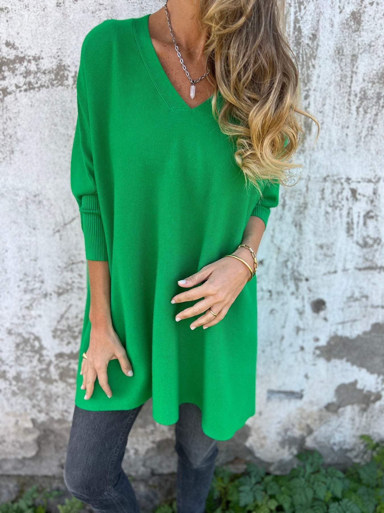 Elmont | V-Neck Sweater