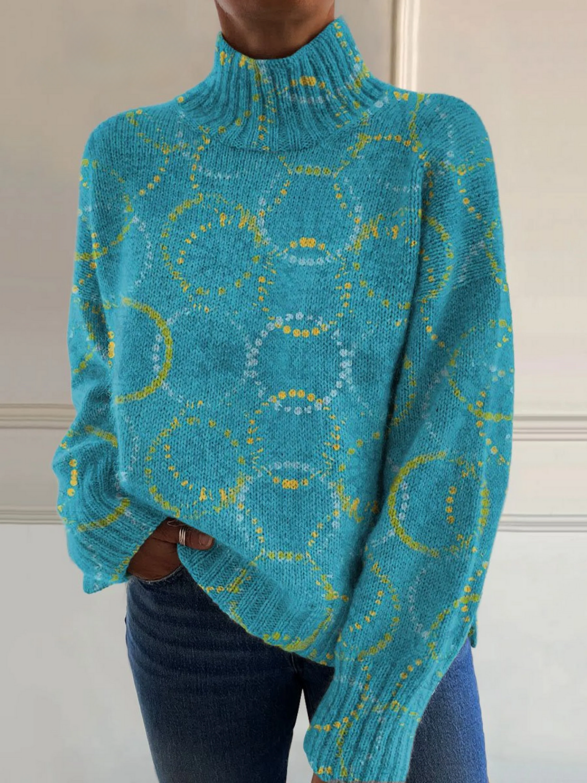 Elmont | Circle Print Turtleneck Sweater