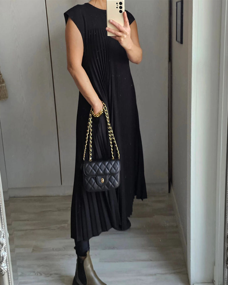 M&H | Pleated Maxi Dress