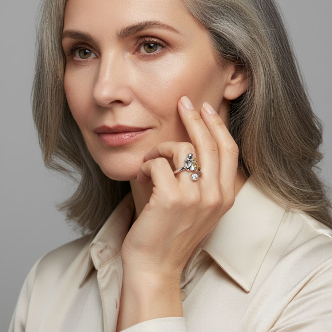 Elmont | Sterling Silver Dog Embrace Adjustable Ring