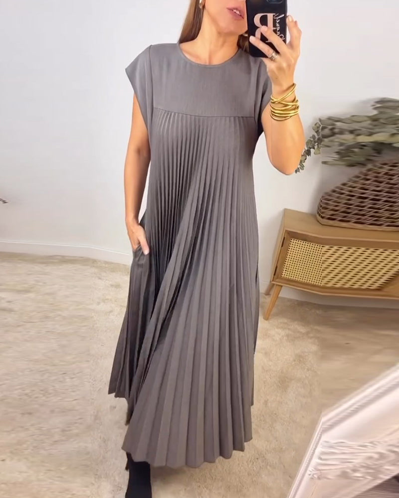 M&H | Pleated Maxi Dress