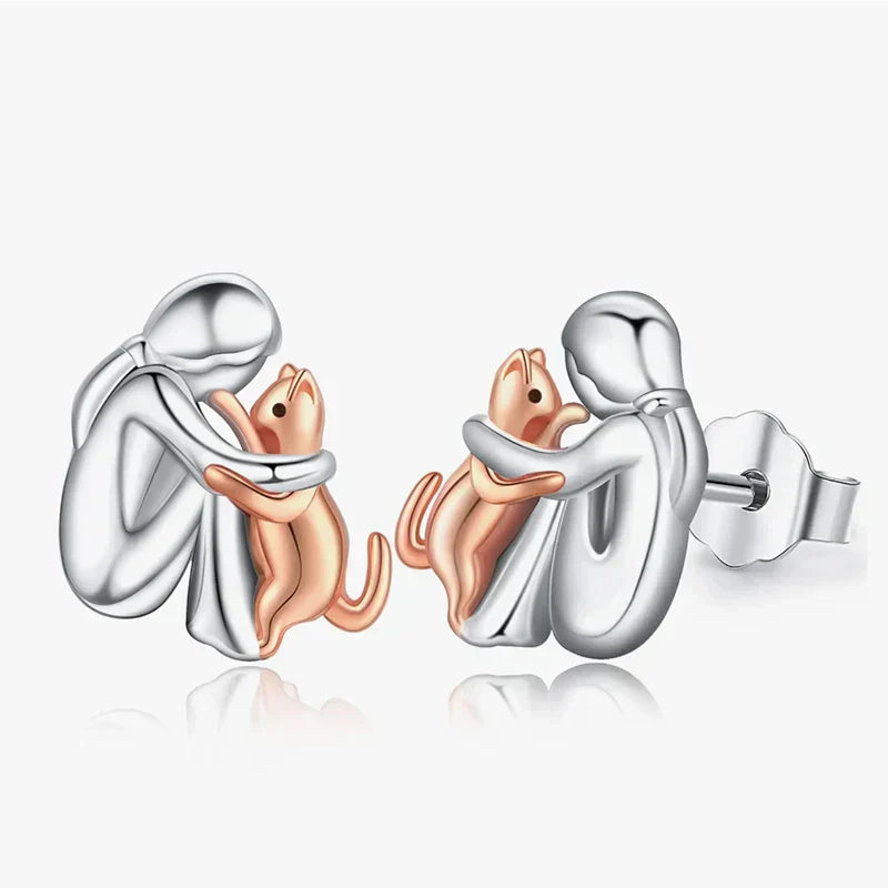 Elmont | Girl Hugging Cat Earrings