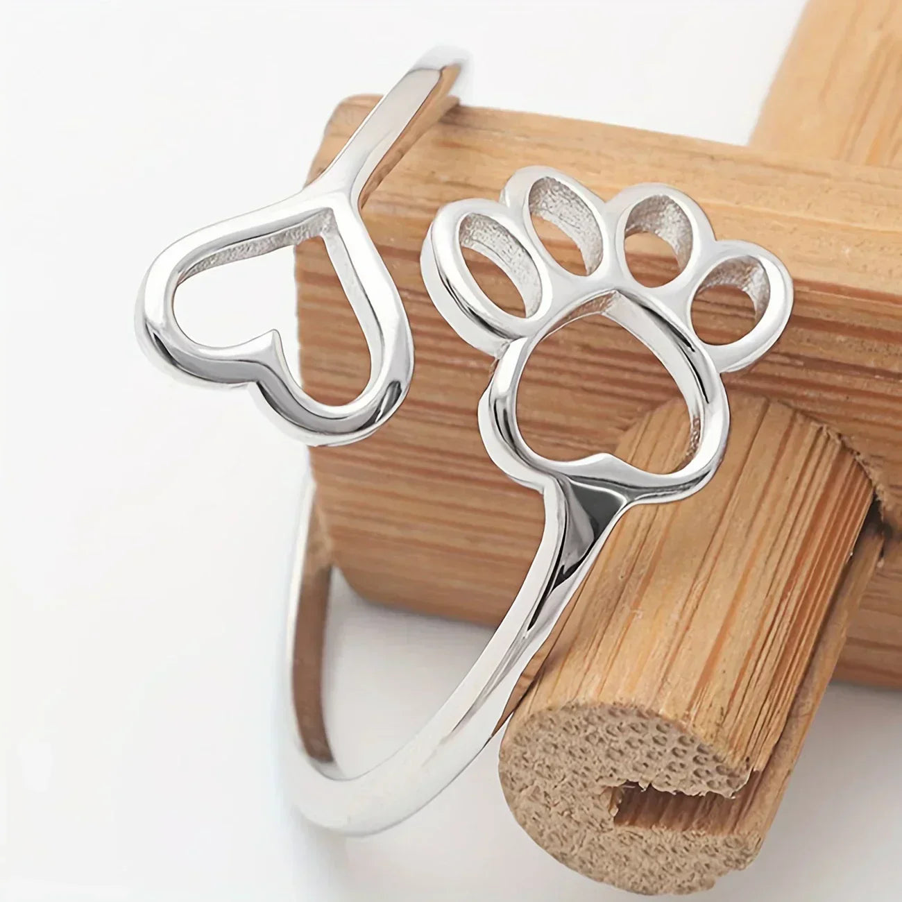 Elmont | Paw Print Infinity Ring