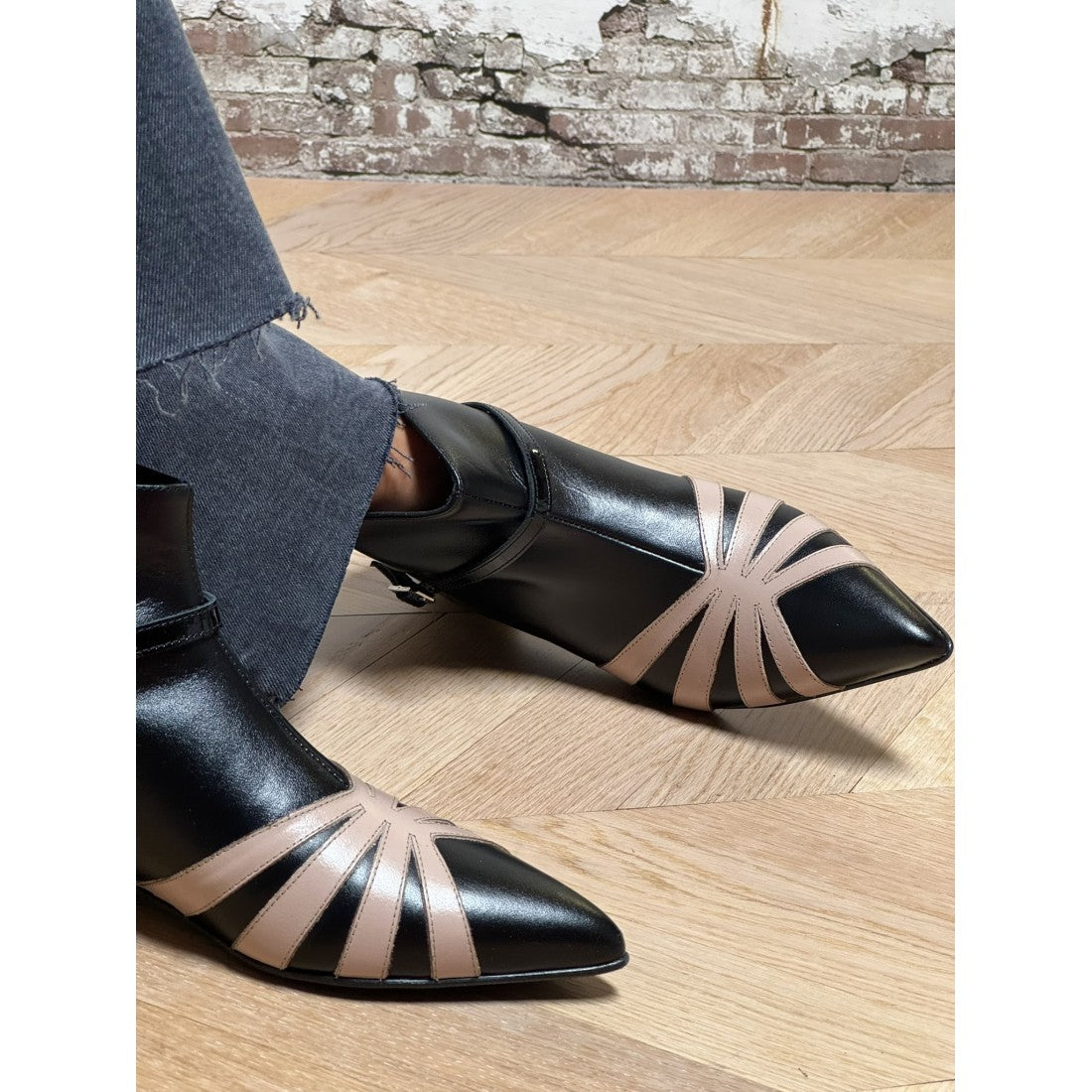 Elmont | Geometric Pointed-Toe Ankle Boot