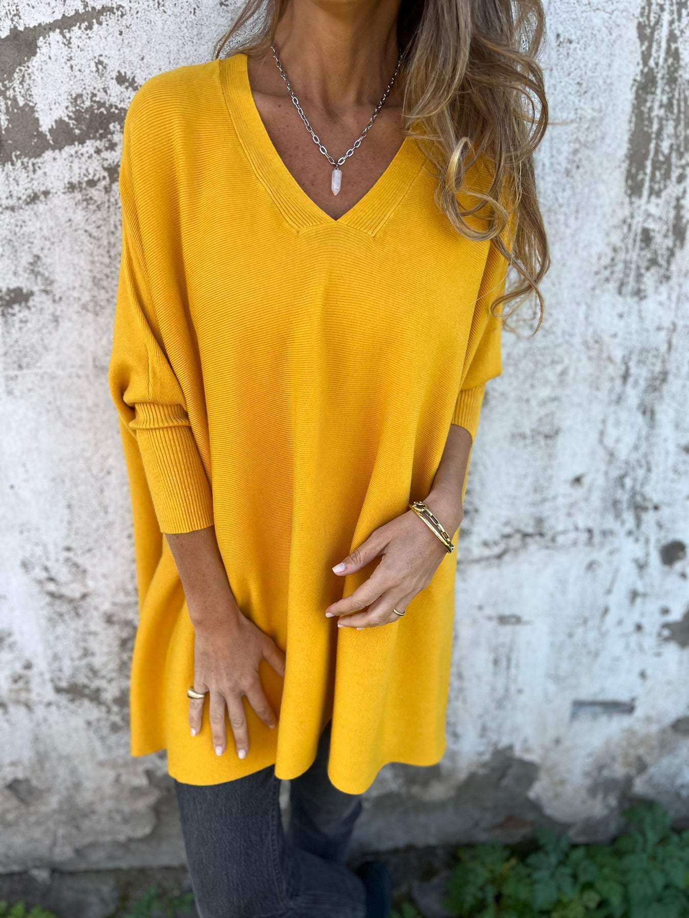 Elmont | V-Neck Sweater