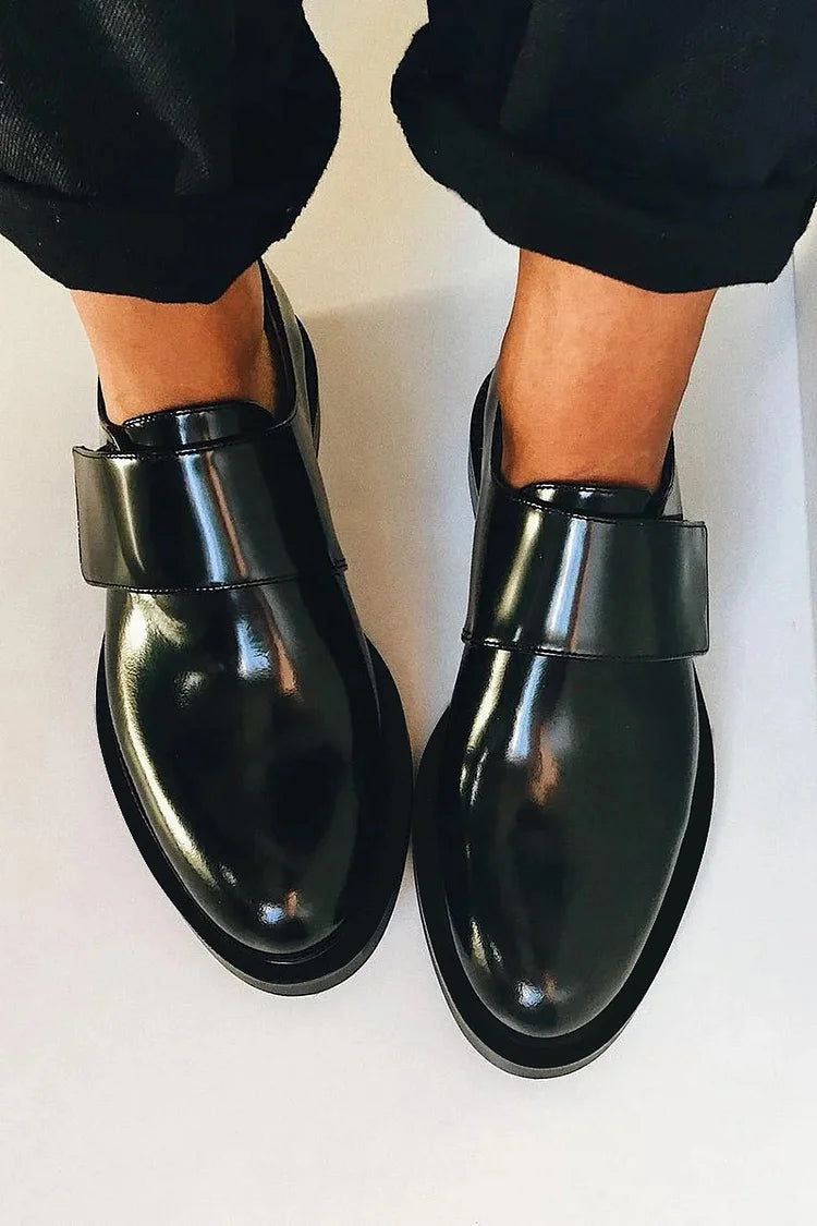 Elmont | Glossy Loafers with Wide Strap