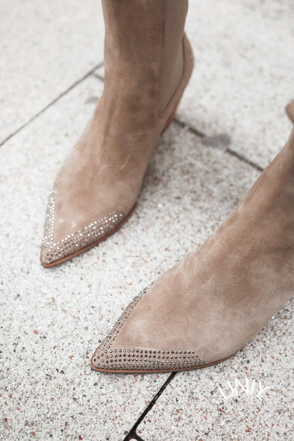 Elmont | Western Pointed-Toe Ankle Boot