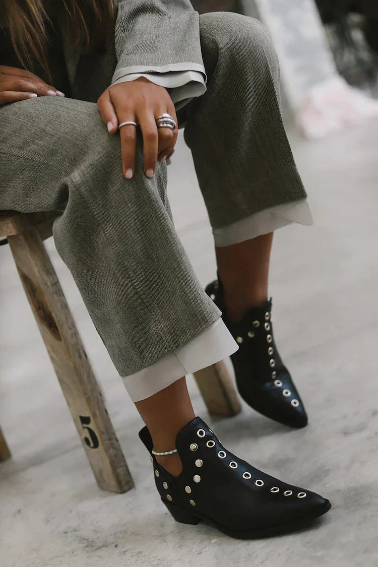 Elmont | Eyelet Ankle Boots