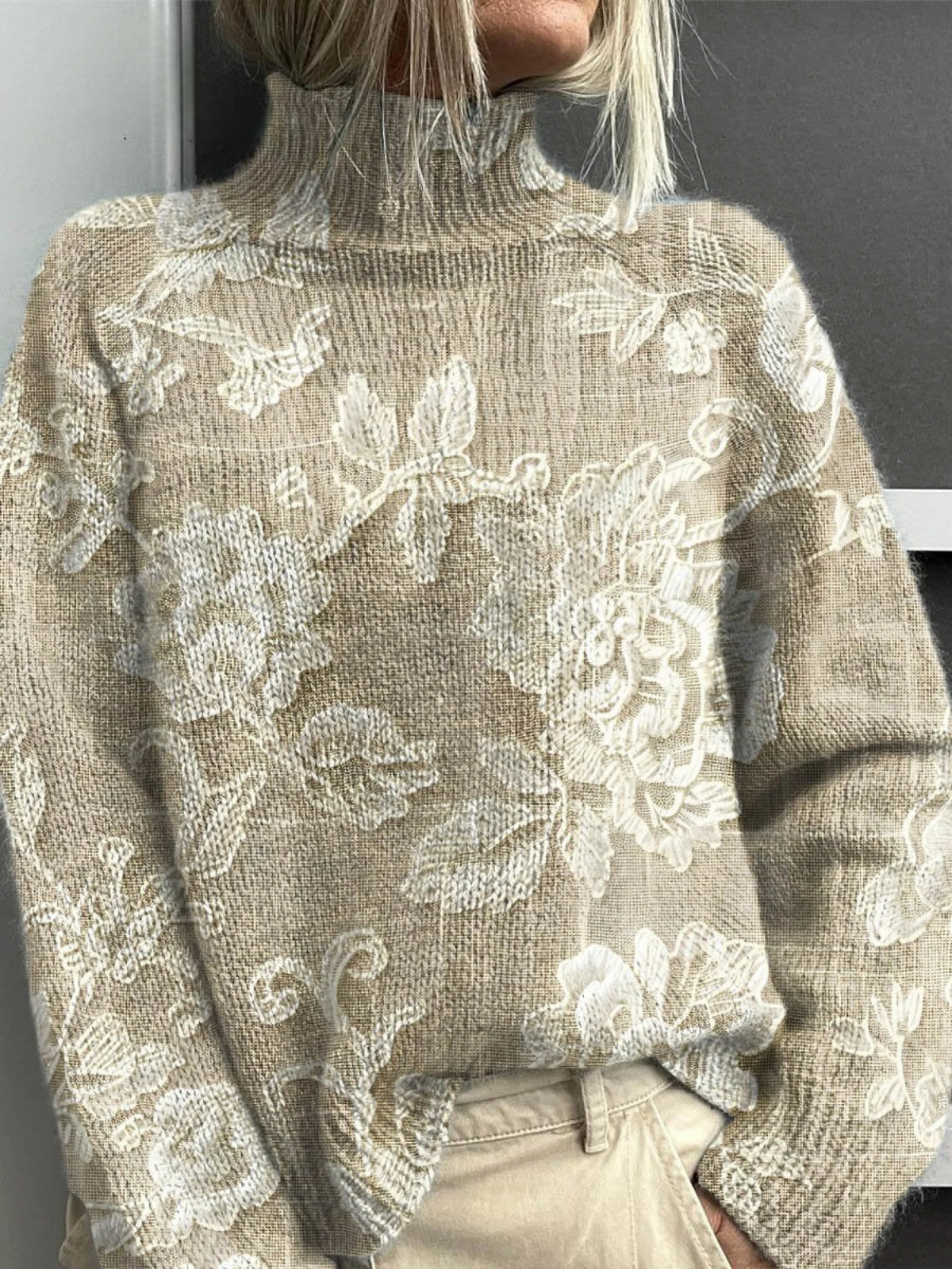 Elmont | Floral Knit Turtleneck Sweater