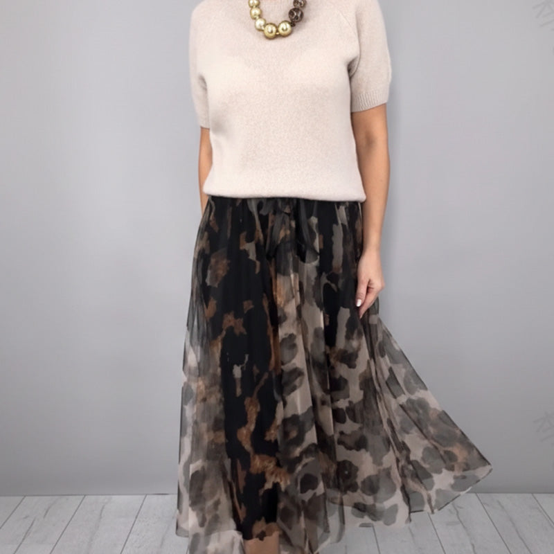 M&H | Sweater & Leopard Print Skirt Set