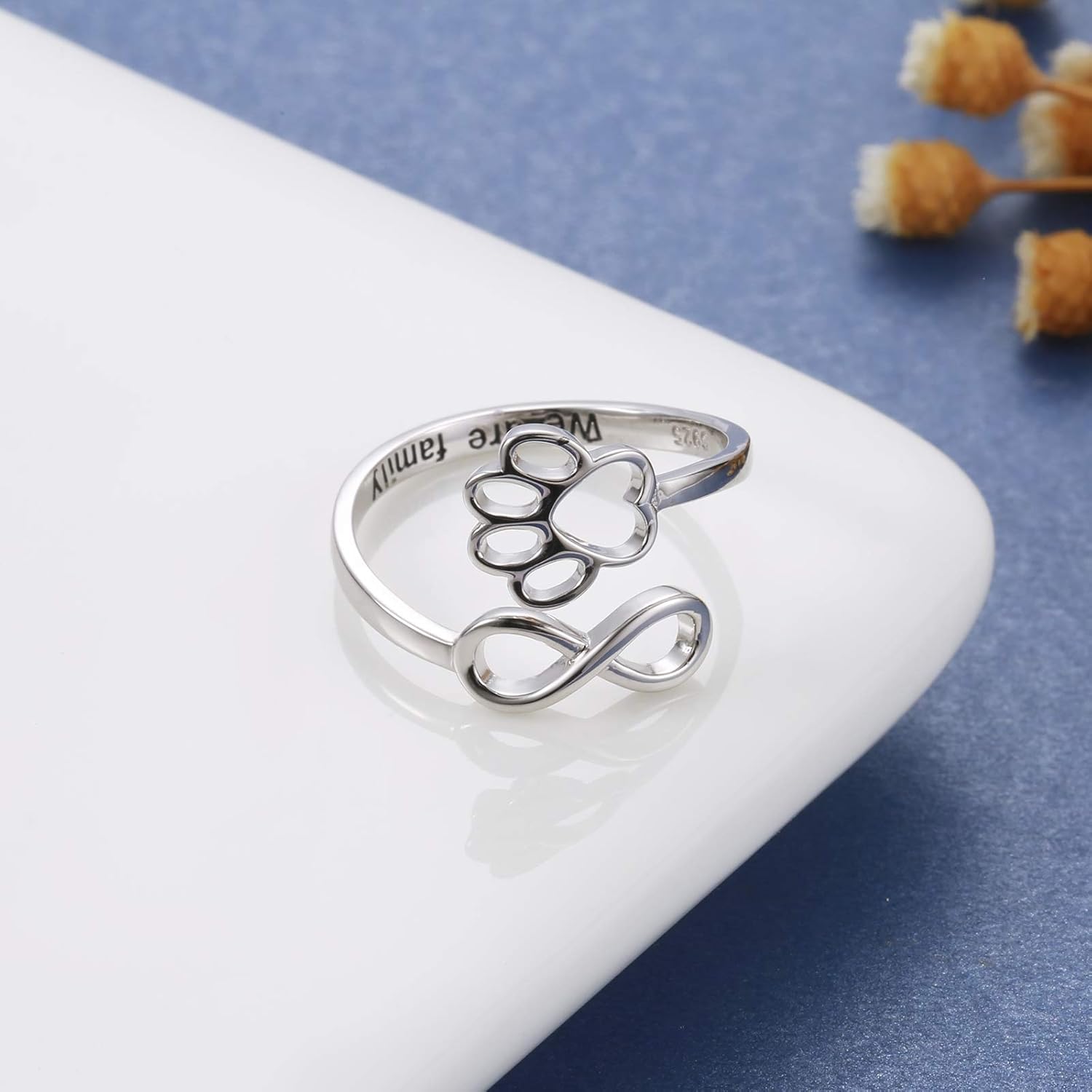 Elmont | Paw Print Infinity Ring