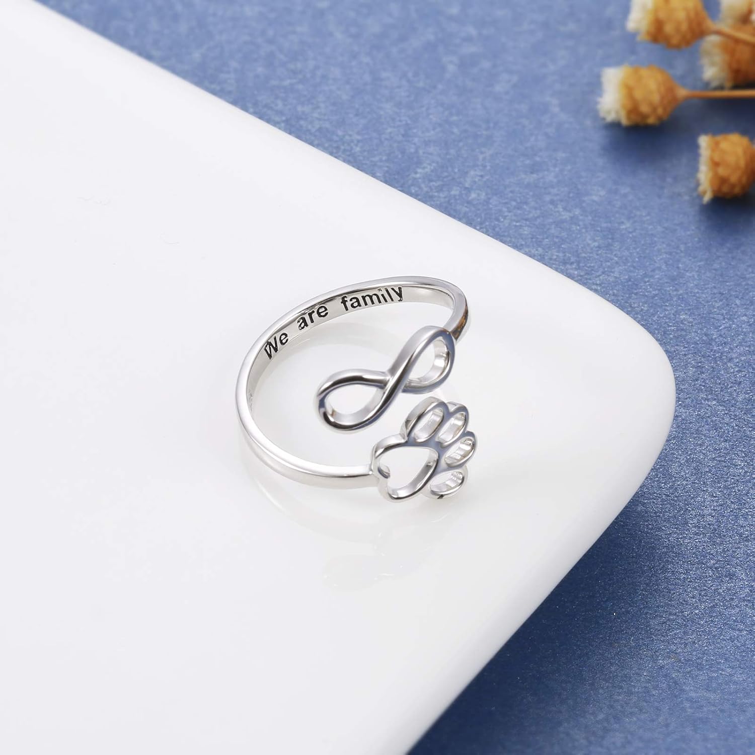 Elmont | Paw Print Infinity Ring