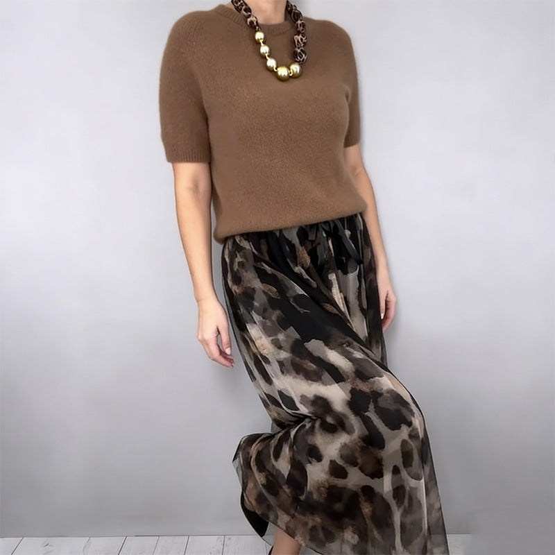 M&H | Sweater & Leopard Print Skirt Set