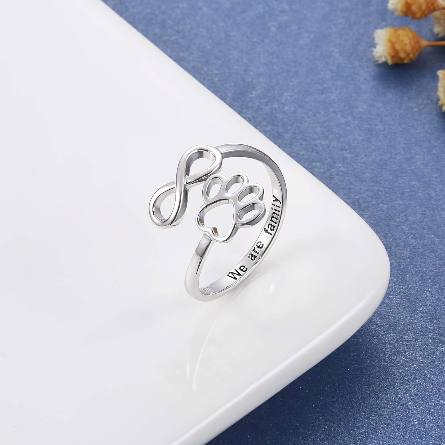 Elmont | Paw Print Infinity Ring