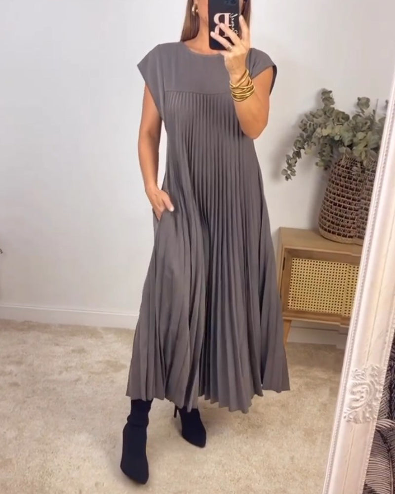 M&H | Pleated Maxi Dress