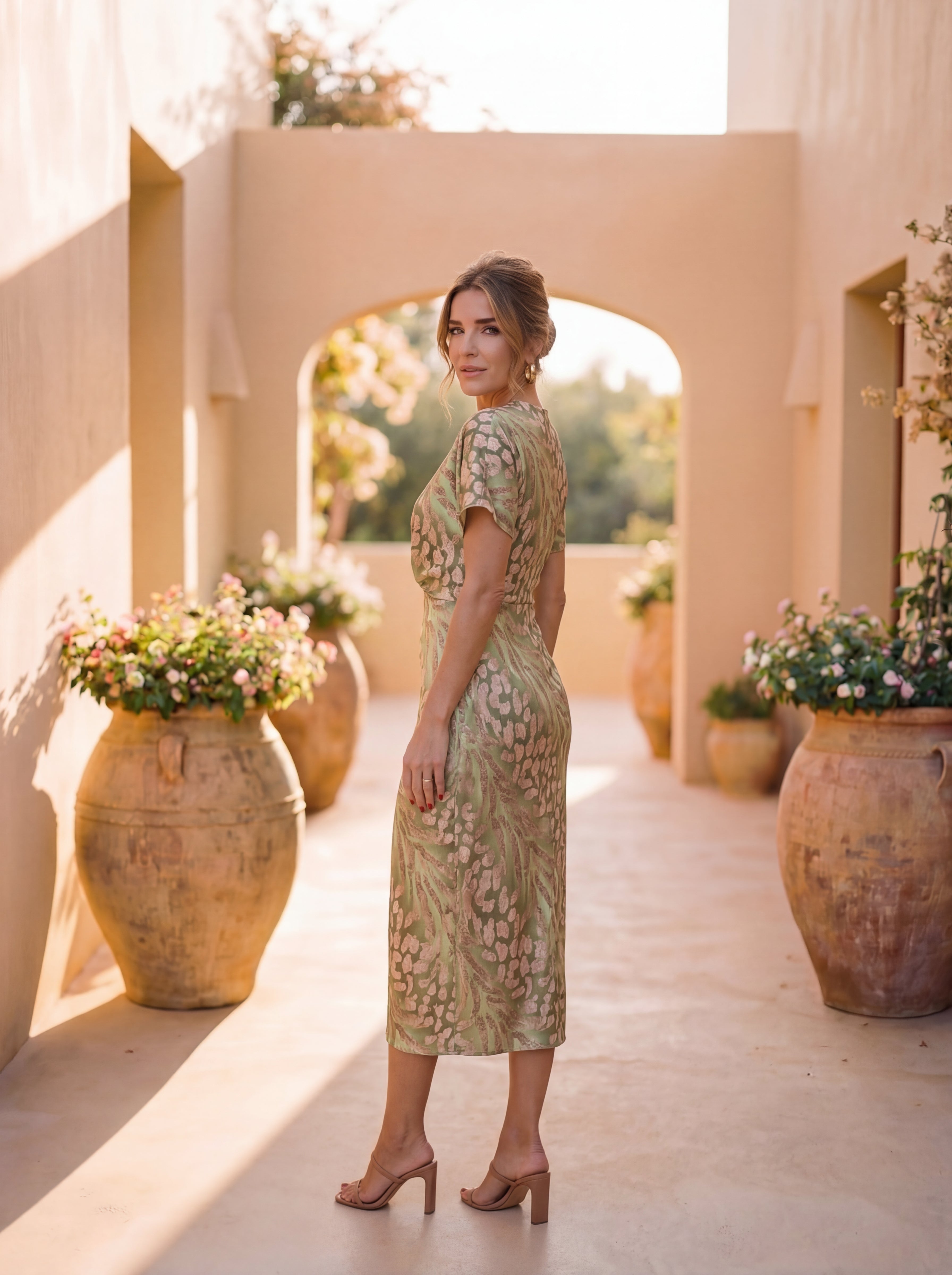 M&H | Twisted Waist Midi Dress
