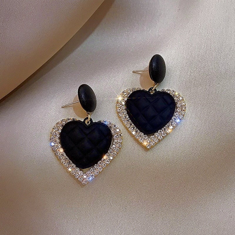 Elmont | Black Heart Earrings
