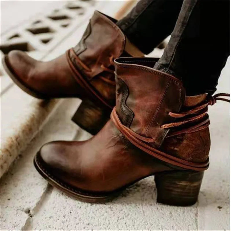 Elmont | Heeled Lace-Up Boots