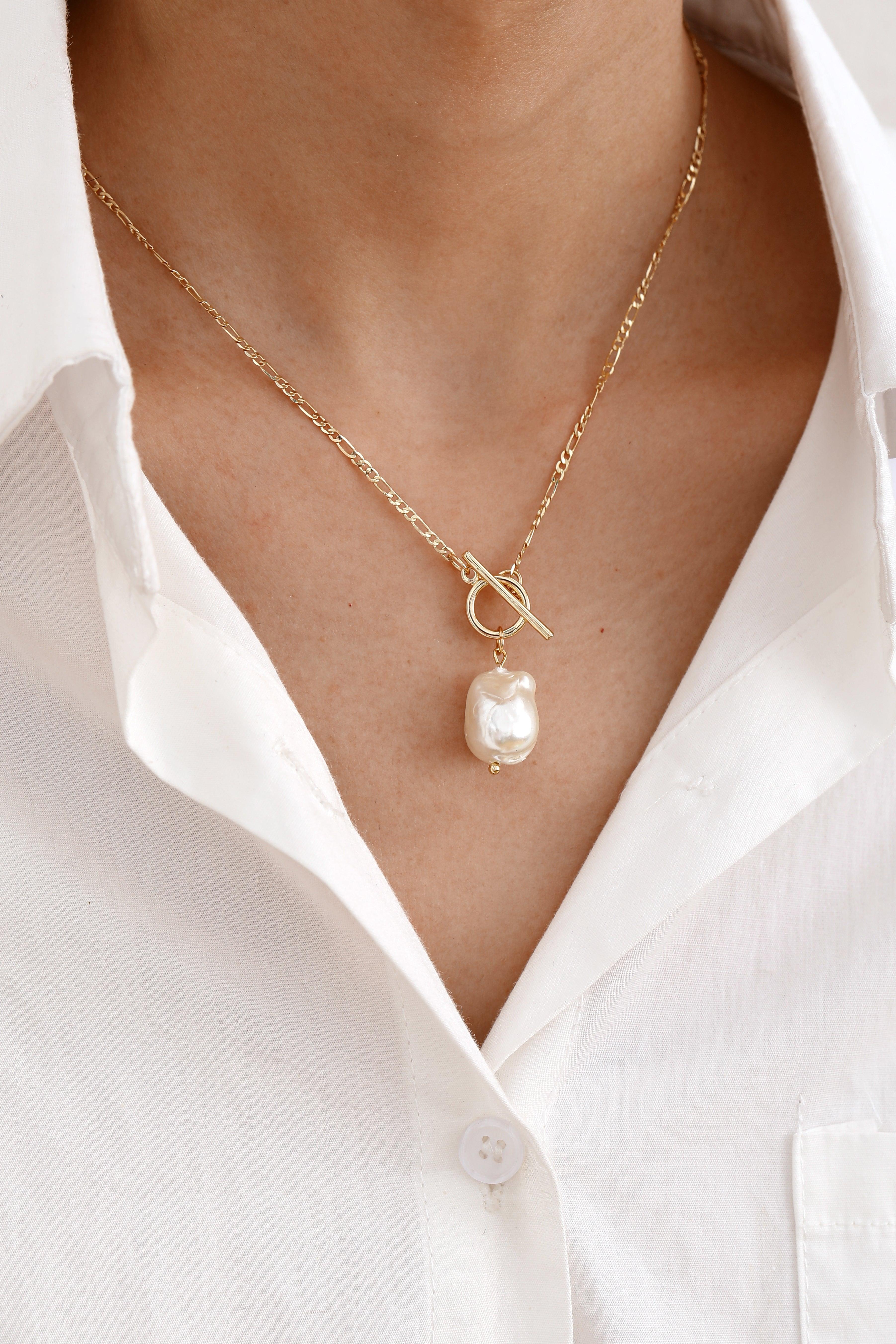 Elmont | Golden Pearl Necklace