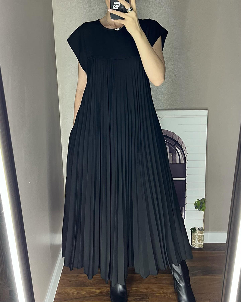 M&H | Pleated Maxi Dress