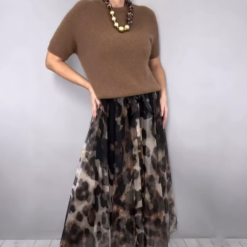 M&H | Sweater & Leopard Print Skirt Set
