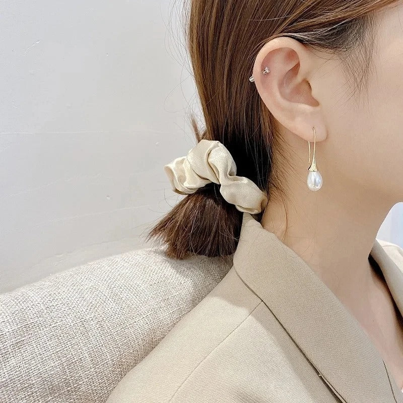 Elmont | Classic Pearl Earrings